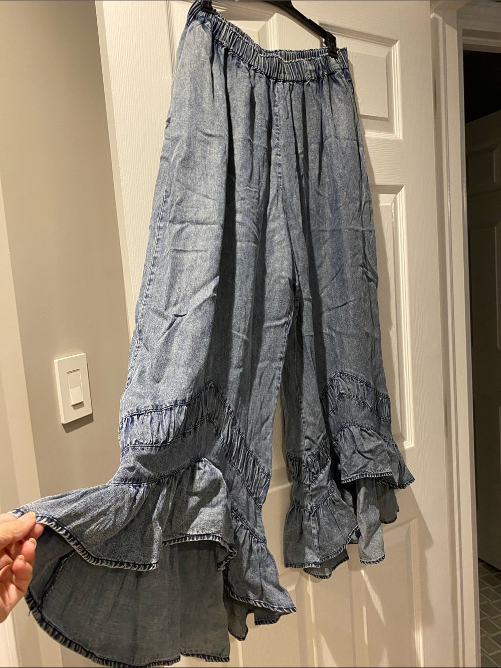 Washed Blue Wide-Leg Ruffle Hem Pants - Picture 2 of 9